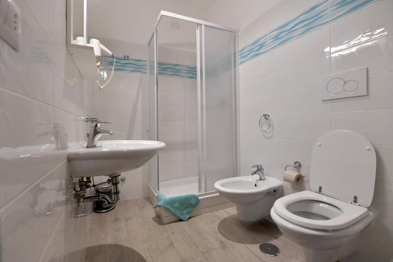 Serafico Guesthouse โรม ภายนอก รูปภาพ