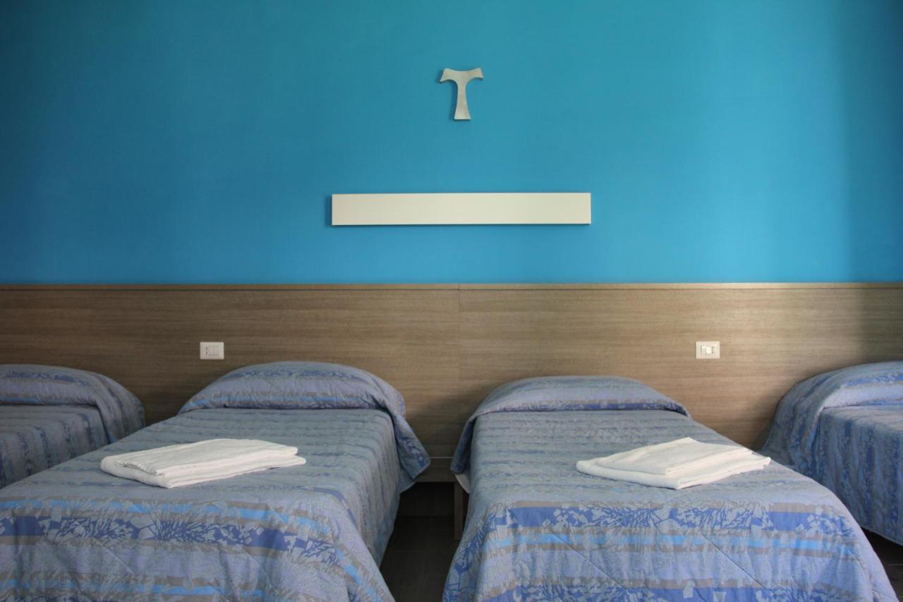 Serafico Guesthouse โรม ภายนอก รูปภาพ
