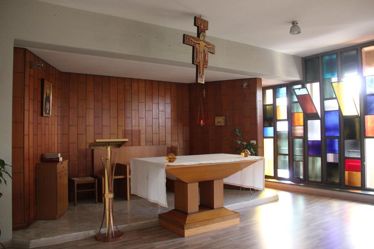 Serafico Guesthouse โรม ภายนอก รูปภาพ